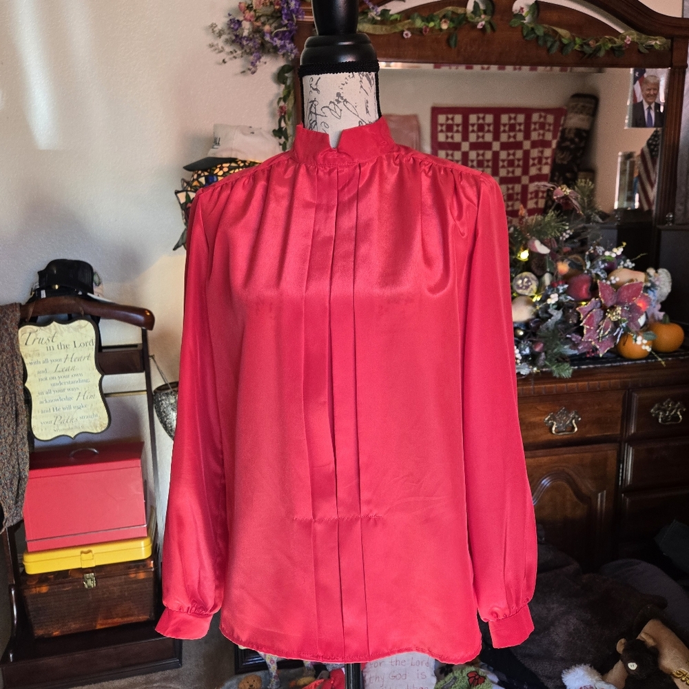 Vintage 70s 80s Gorgeouse Blouse #Christmas Red High Neck Keyhole Back